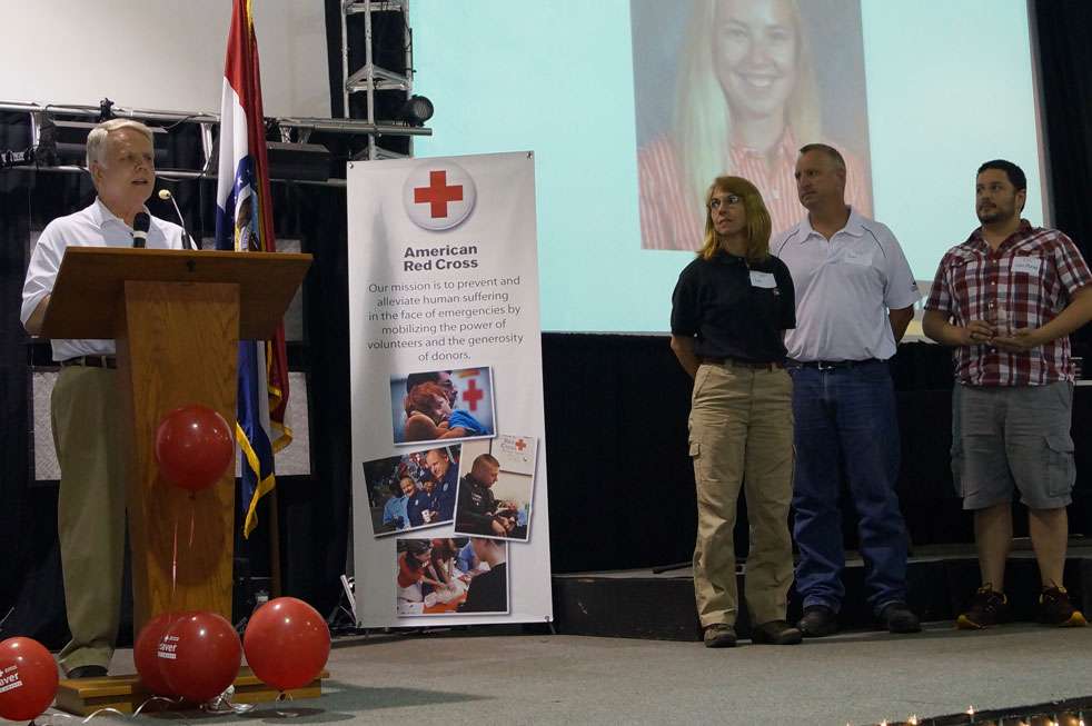 StorageMart Recognizes Red Cross Supporters
