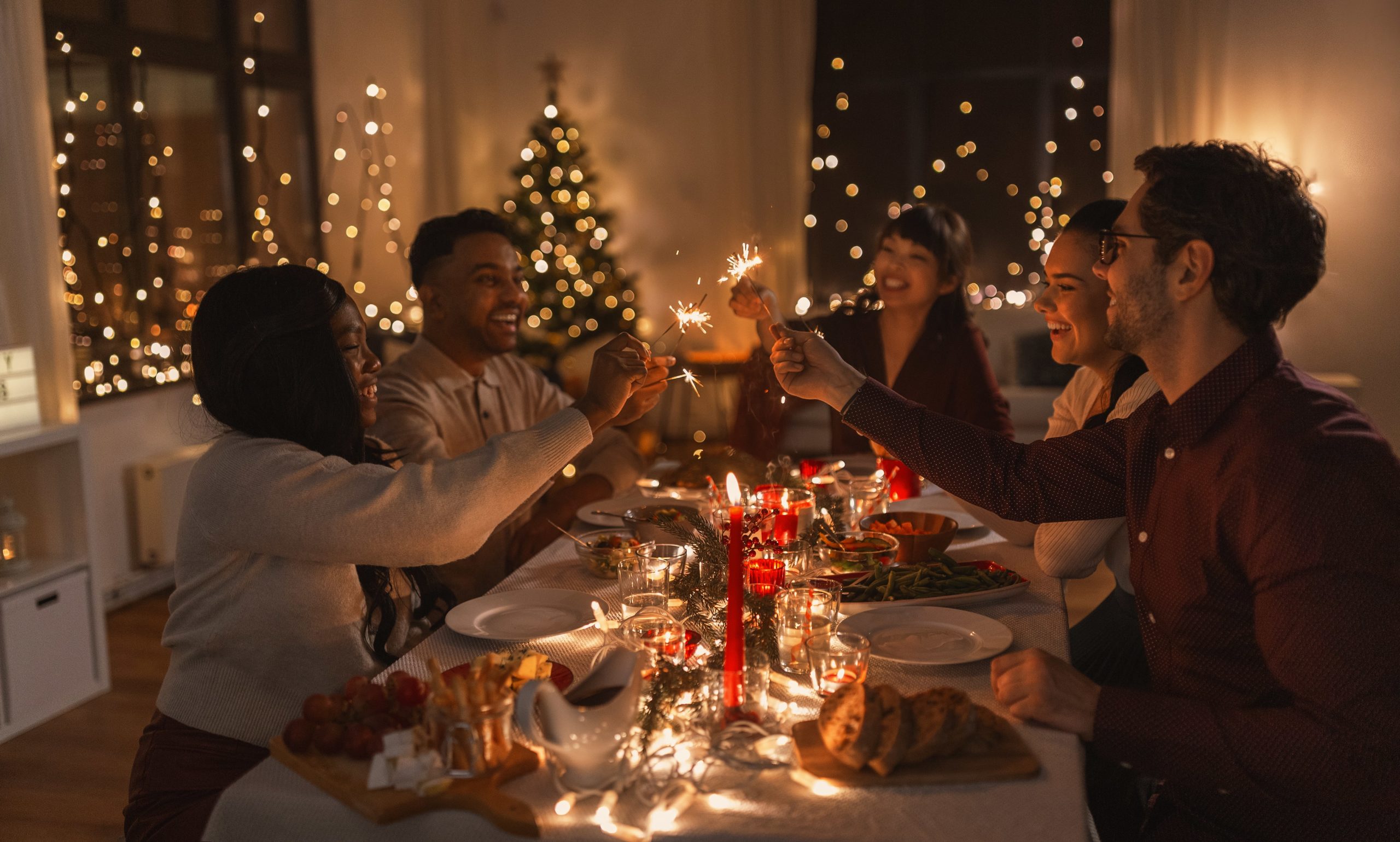 Hosting a Holiday Party in a Small Space: Tips to Save Your Sanity