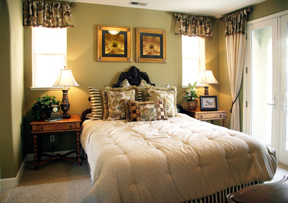 Save Space When Redecorating Your Guest Room
