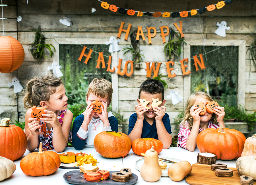 How to Have a Halloween Party for Kids
