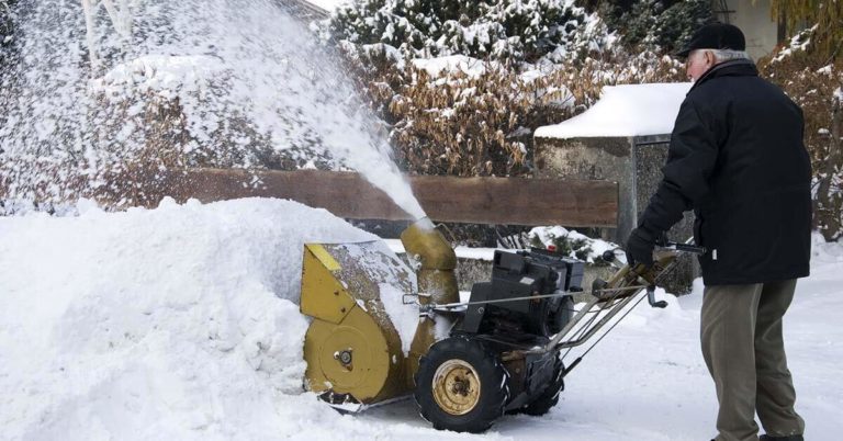 Snow Removal Safety for Seniors: How Shoveling Can Put You at Risk