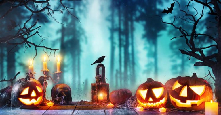 Spooky Halloween Decorations for Inside and Outside
