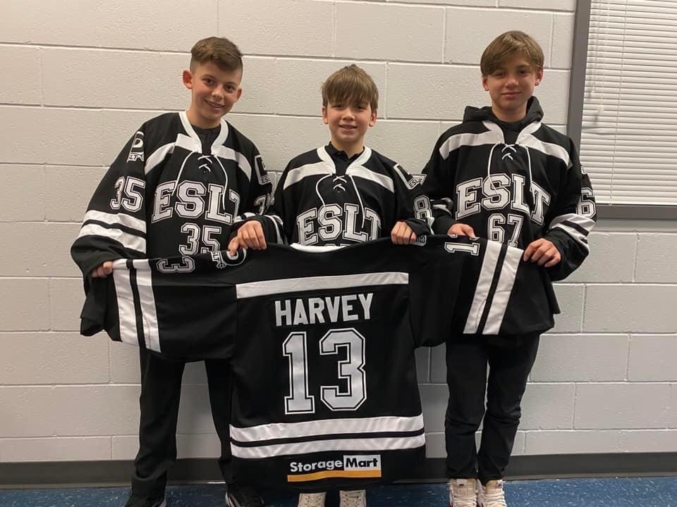 Diabolos Pee-Wee Hockey Team Goes for Gold